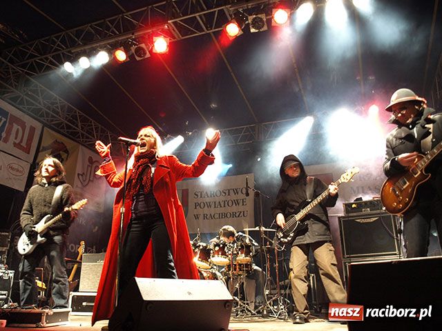 Zdjęcie w galerii na portalu naszraciborz.pl: Świetny koncert Ostrowskiej na Finale wiadomości z regionu