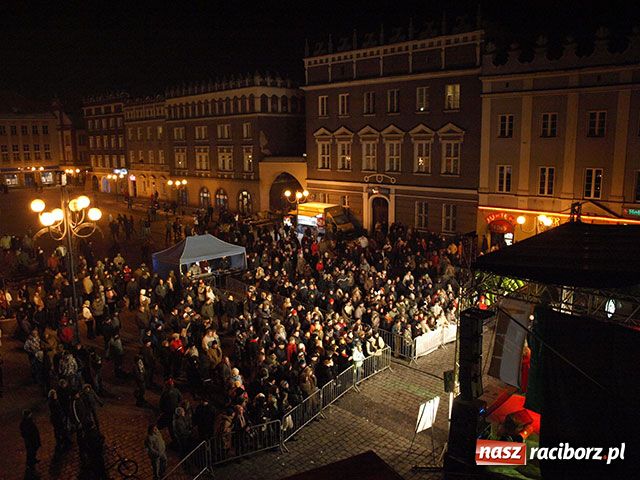 Zdjęcie w galerii na portalu naszraciborz.pl: Świetny koncert Ostrowskiej na Finale wiadomości z regionu