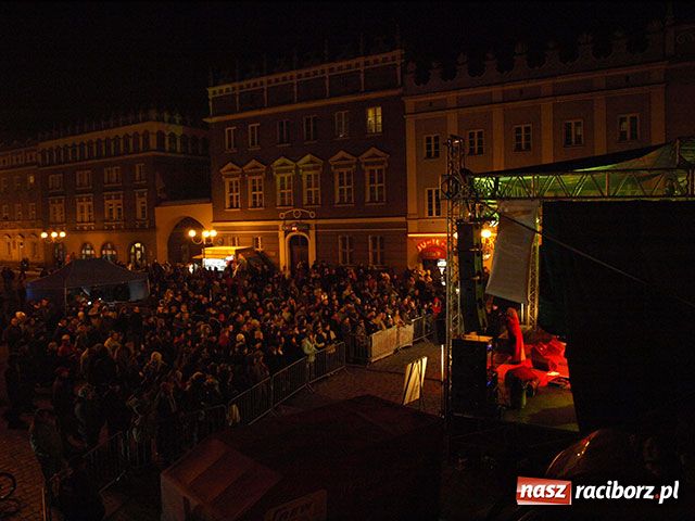 Zdjęcie w galerii na portalu naszraciborz.pl: Świetny koncert Ostrowskiej na Finale wiadomości z regionu
