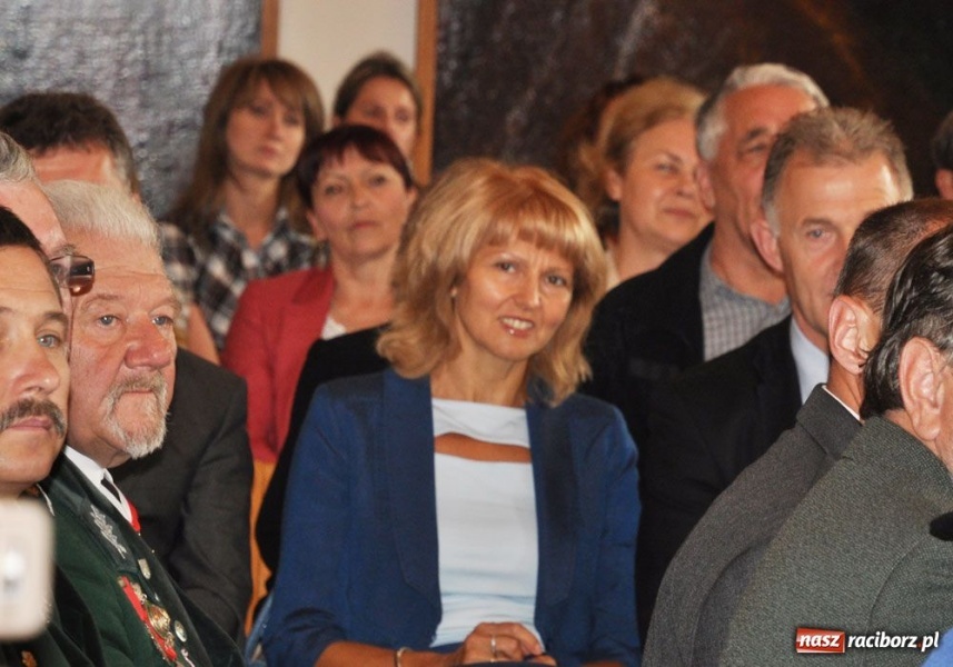 Zdjęcie w galerii na portalu naszraciborz.pl: Kowal na królewskim kurkowym tronie wiadomości z regionu