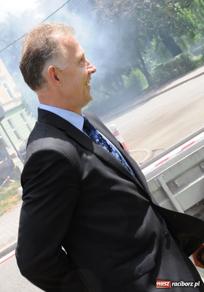 Zdjęcie w galerii na portalu naszraciborz.pl: Kowal na królewskim kurkowym tronie wiadomości z regionu