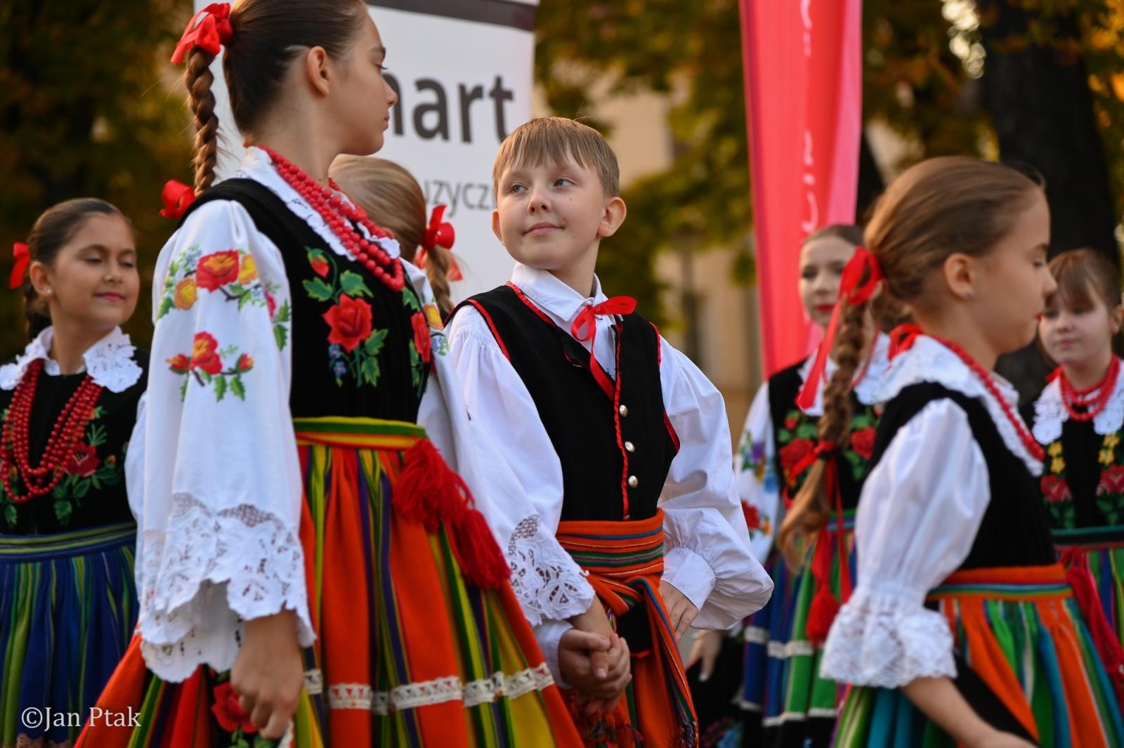 Zdjęcie w galerii na portalu naszraciborz.pl: Święto Dyni w Ogródku Jordanowskim. Jesienny dzień pełen atrakcji dla rodzin [FOTO i WIDEO] wiadomości z regionu