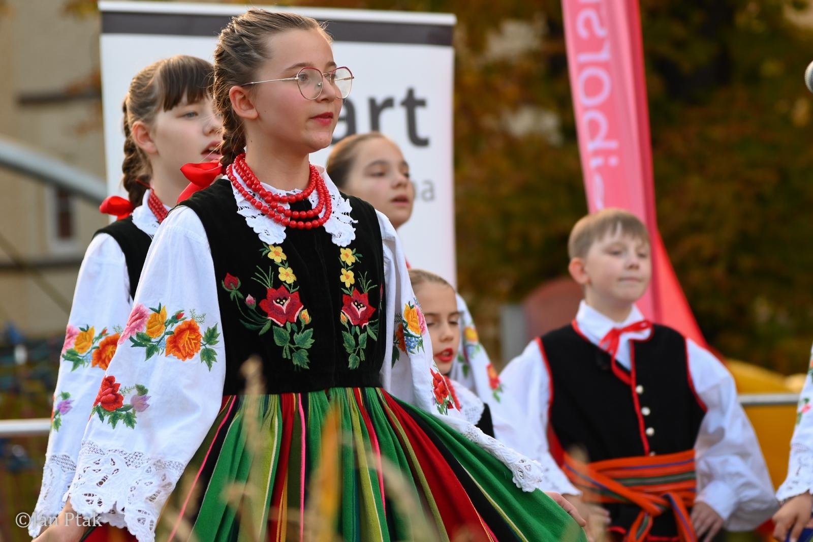 Zdjęcie w galerii na portalu naszraciborz.pl: Święto Dyni w Ogródku Jordanowskim. Jesienny dzień pełen atrakcji dla rodzin [FOTO i WIDEO] wiadomości z regionu