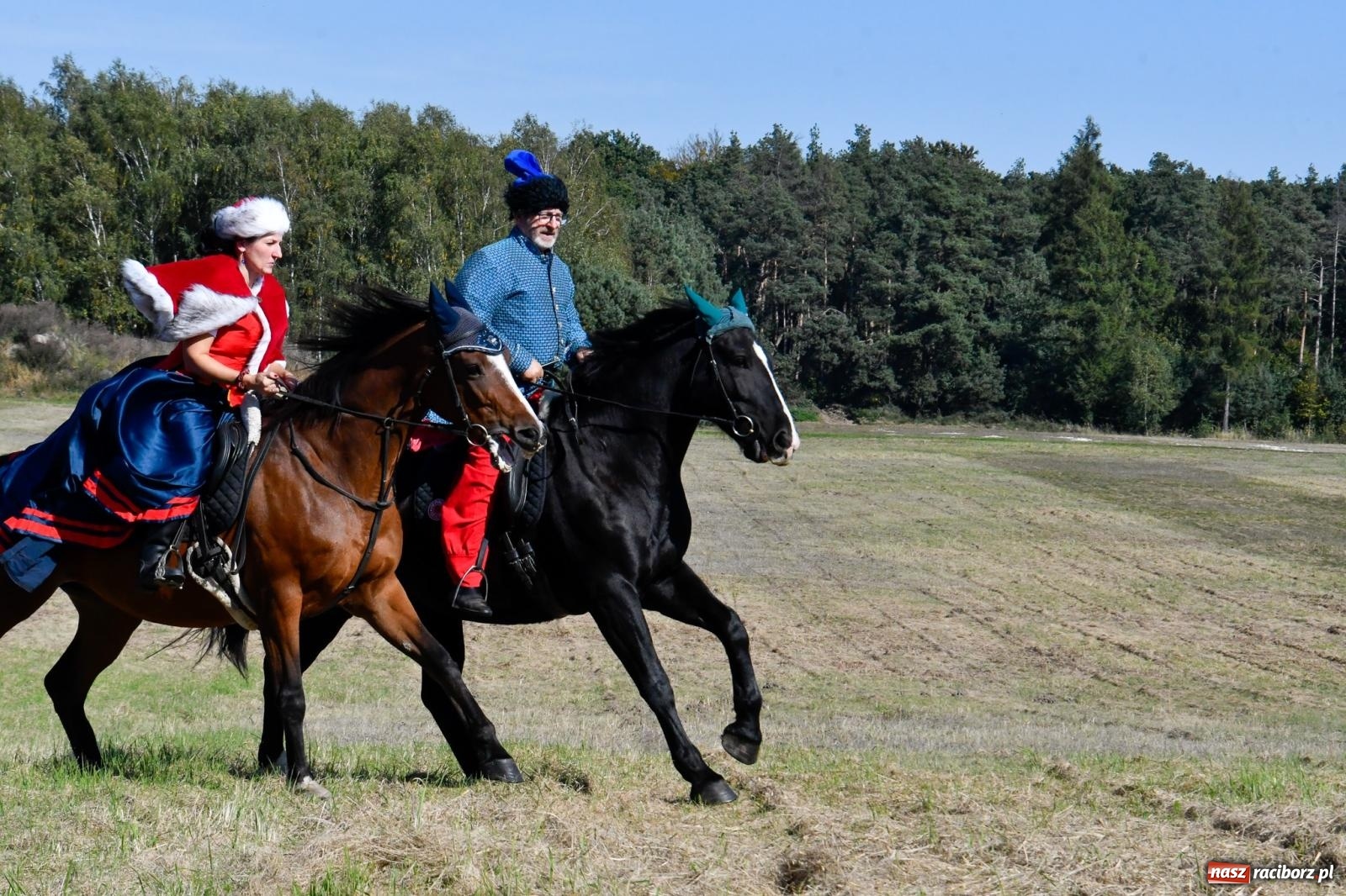 Zdjęcie w galerii na portalu naszraciborz.pl: Piknik Św. Huberta w Łańcach. Piękna pogoda na jubileuszową edycję [FOTO wiadomości z regionu