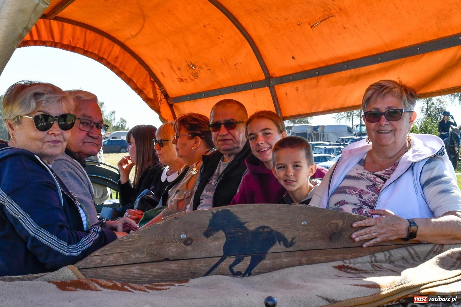 Zdjęcie w galerii na portalu naszraciborz.pl: Piknik Św. Huberta w Łańcach. Piękna pogoda na jubileuszową edycję [FOTO wiadomości z regionu