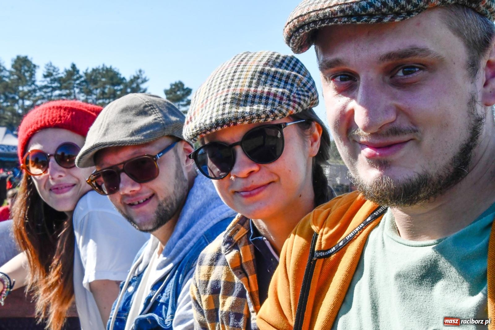 Zdjęcie w galerii na portalu naszraciborz.pl: Piknik Św. Huberta w Łańcach. Piękna pogoda na jubileuszową edycję [FOTO wiadomości z regionu