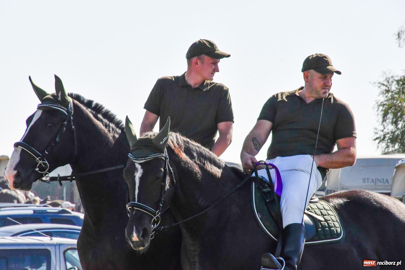Zdjęcie w galerii na portalu naszraciborz.pl: Piknik Św. Huberta w Łańcach. Piękna pogoda na jubileuszową edycję [FOTO wiadomości z regionu