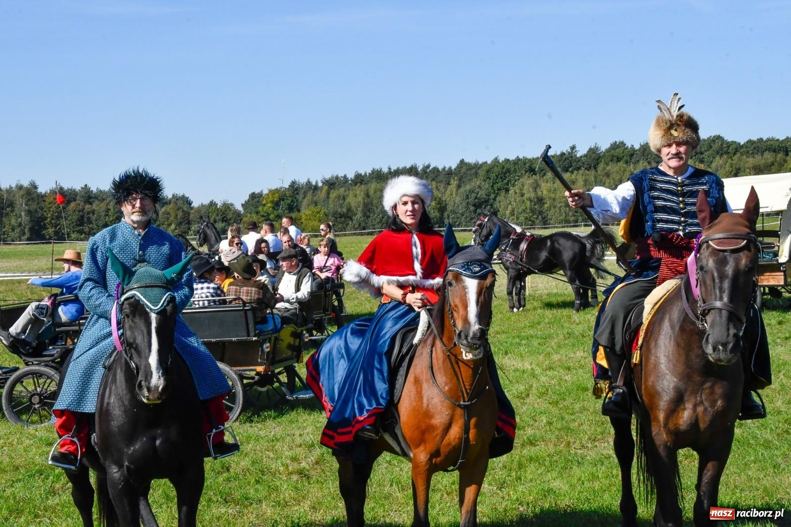 Zdjęcie w galerii na portalu naszraciborz.pl: Piknik Św. Huberta w Łańcach. Piękna pogoda na jubileuszową edycję [FOTO wiadomości z regionu