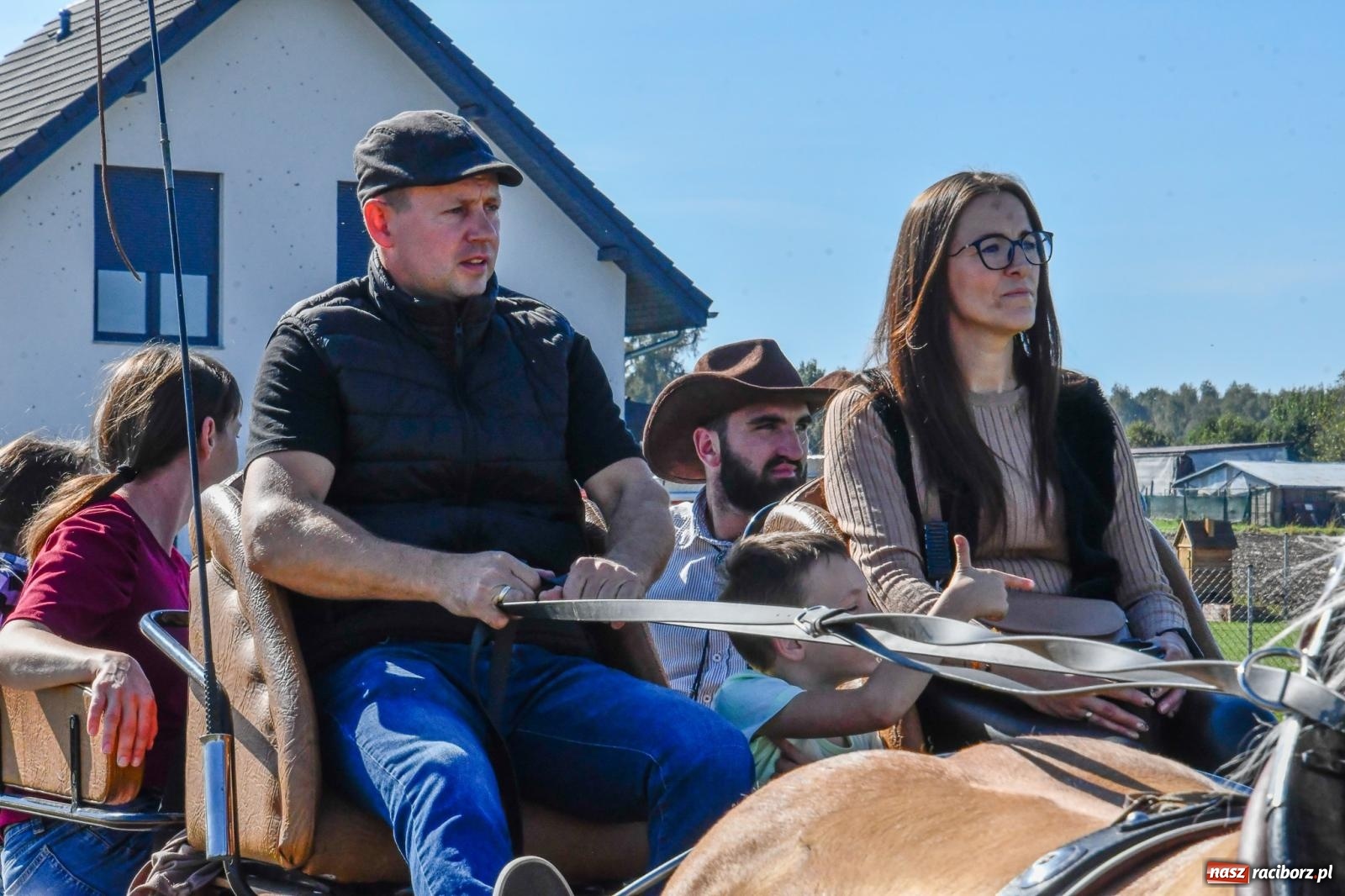 Zdjęcie w galerii na portalu naszraciborz.pl: Piknik Św. Huberta w Łańcach. Piękna pogoda na jubileuszową edycję [FOTO wiadomości z regionu