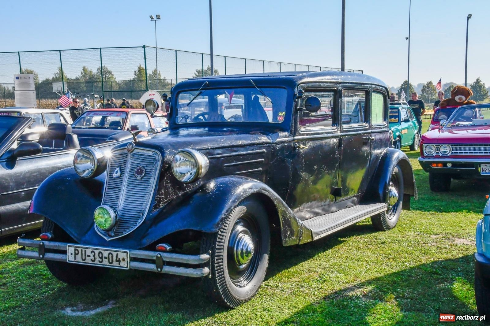 Zdjęcie w galerii na portalu naszraciborz.pl: Rekordowe zakończenie sezonu motoryzacyjnego w Zabełkowie [FOTO i WIDEO] wiadomości z regionu