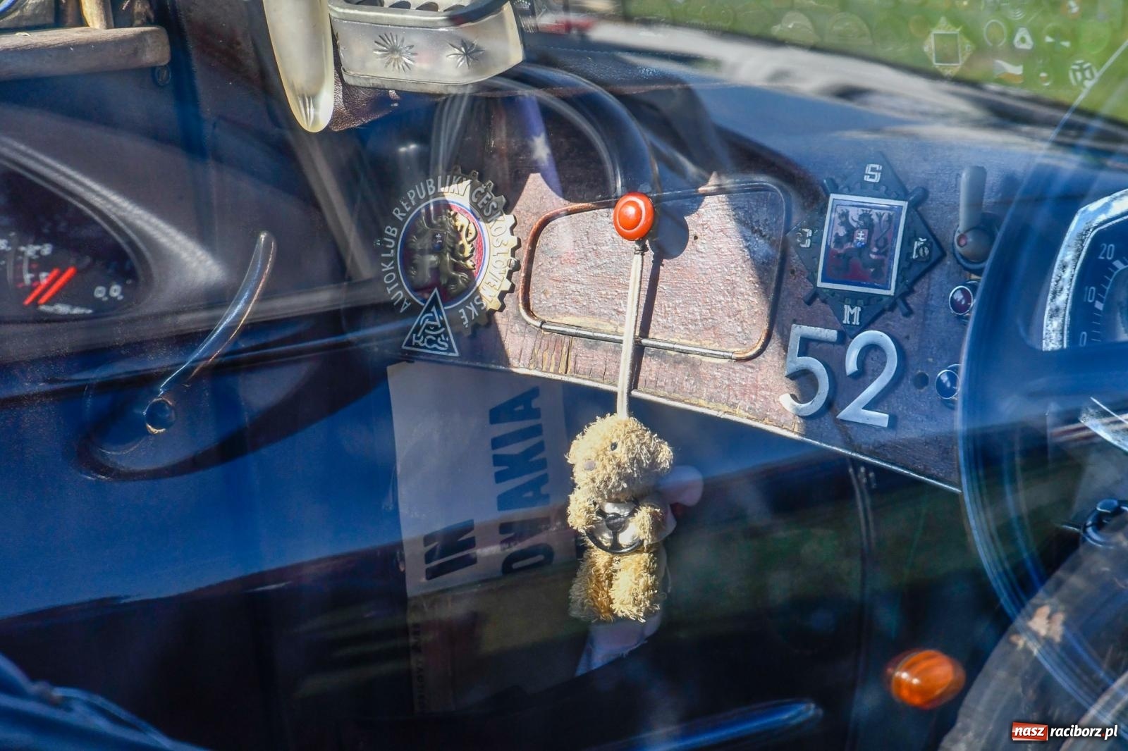 Zdjęcie w galerii na portalu naszraciborz.pl: Rekordowe zakończenie sezonu motoryzacyjnego w Zabełkowie [FOTO i WIDEO] wiadomości z regionu