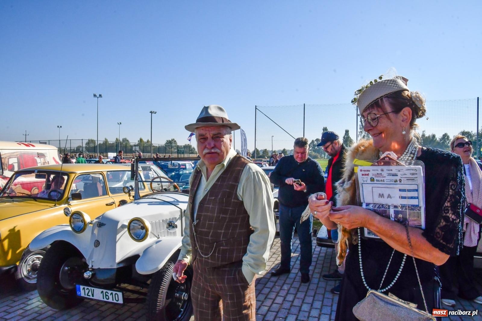 Zdjęcie w galerii na portalu naszraciborz.pl: Rekordowe zakończenie sezonu motoryzacyjnego w Zabełkowie [FOTO i WIDEO] wiadomości z regionu