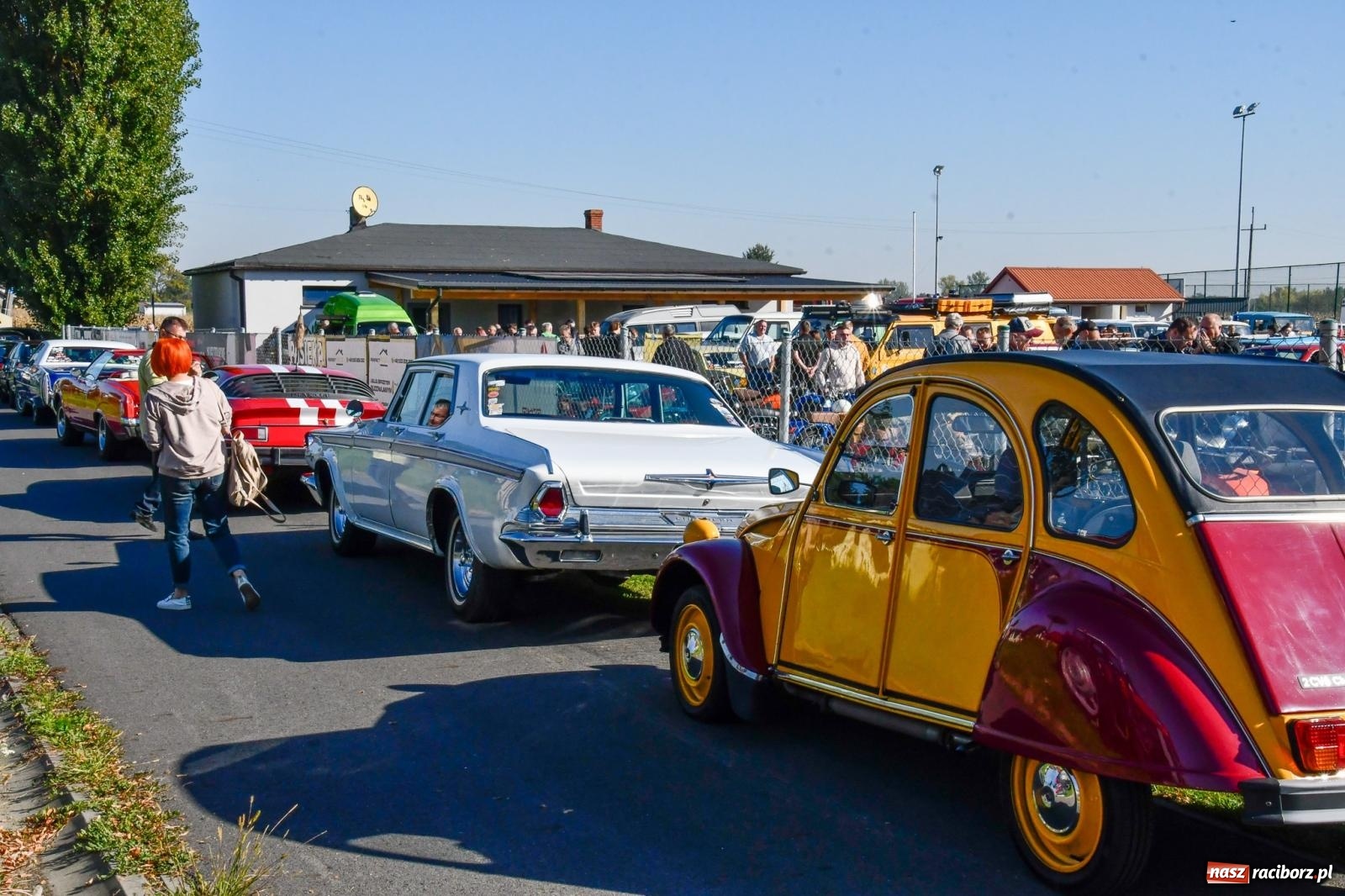 Zdjęcie w galerii na portalu naszraciborz.pl: Rekordowe zakończenie sezonu motoryzacyjnego w Zabełkowie [FOTO i WIDEO] wiadomości z regionu