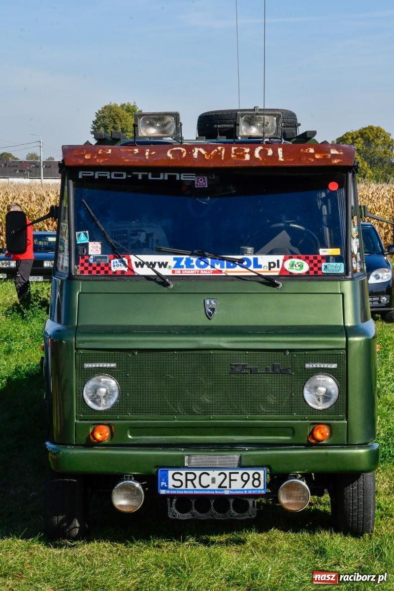 Zdjęcie w galerii na portalu naszraciborz.pl: Rekordowe zakończenie sezonu motoryzacyjnego w Zabełkowie [FOTO i WIDEO] wiadomości z regionu
