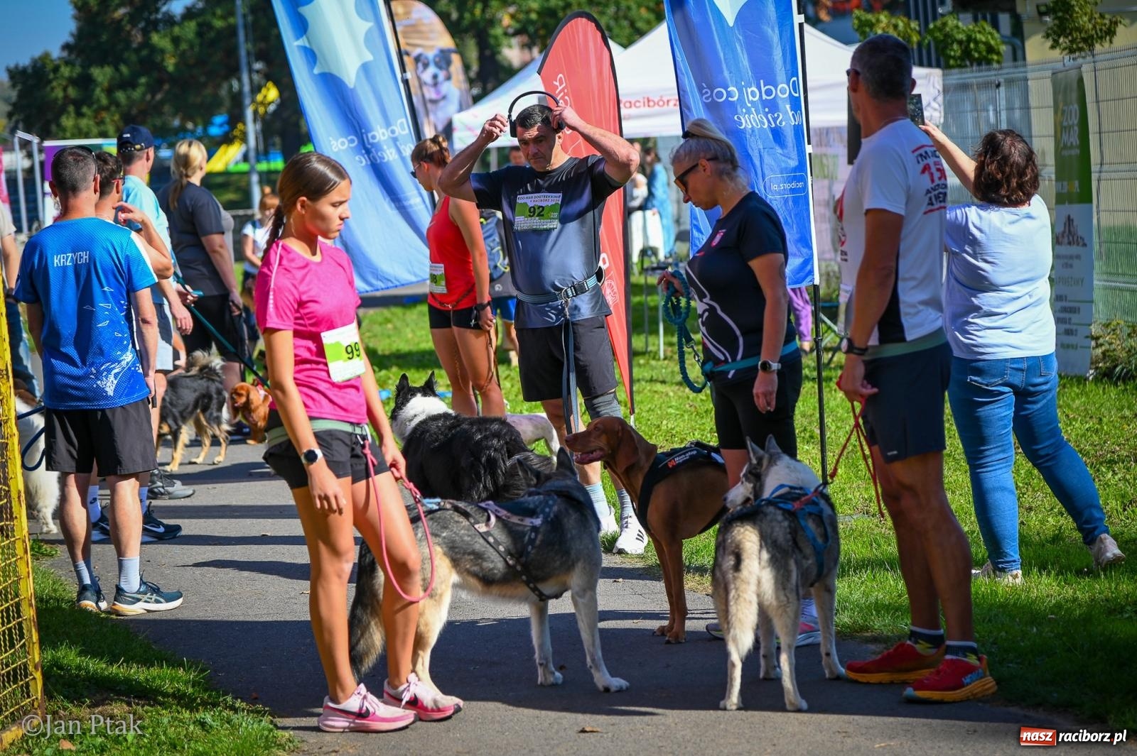 Zdjęcie w galerii na portalu naszraciborz.pl: ZOO-MAR Dogtrekking Racibórz 2026. Sportowa rywalizacja i pomoc dla bezdomnych zwierząt wiadomości z regionu