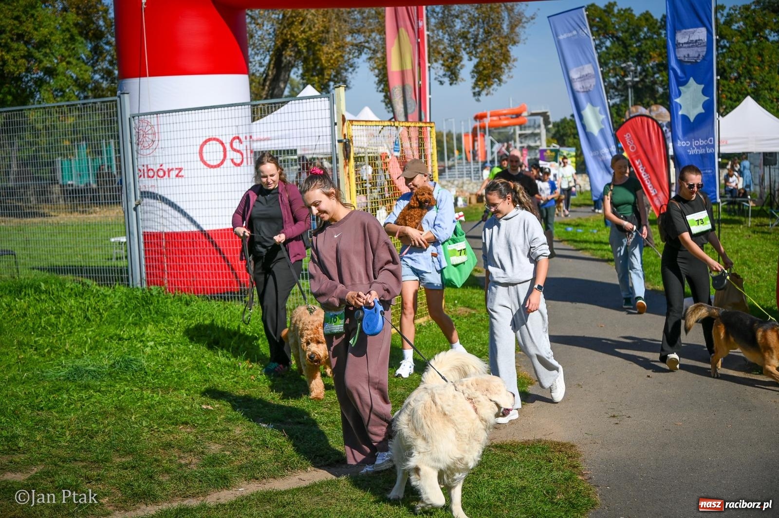 Zdjęcie w galerii na portalu naszraciborz.pl: ZOO-MAR Dogtrekking Racibórz 2026. Sportowa rywalizacja i pomoc dla bezdomnych zwierząt wiadomości z regionu
