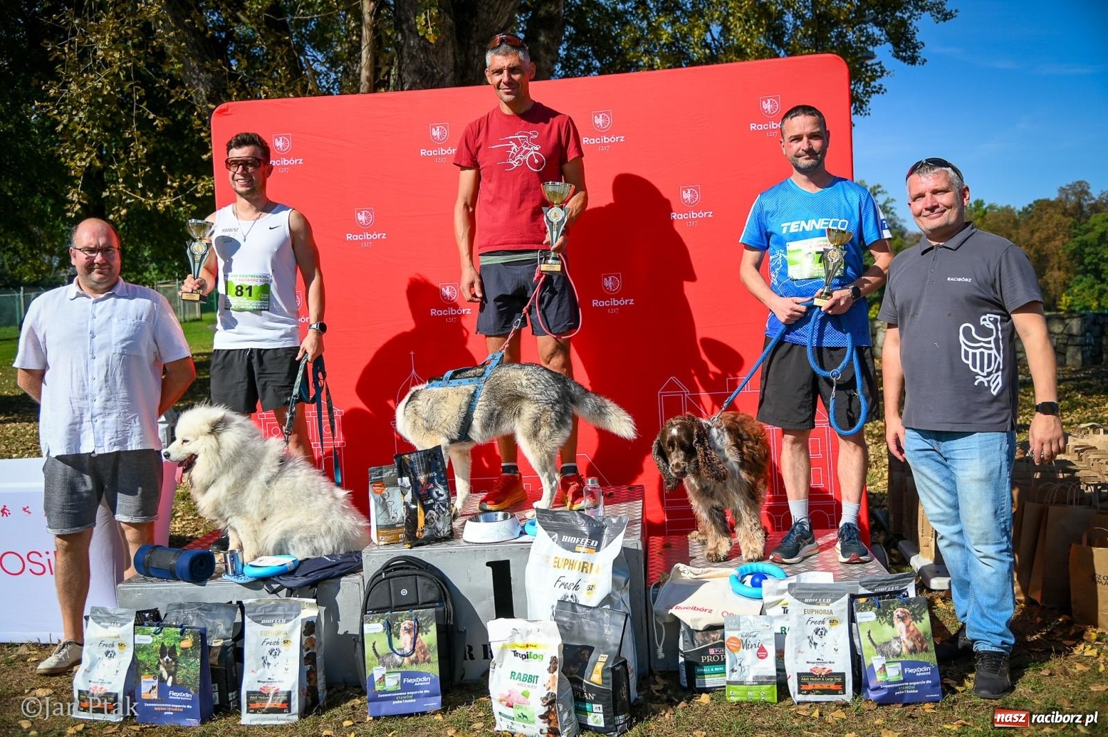 Zdjęcie w galerii na portalu naszraciborz.pl: ZOO-MAR Dogtrekking Racibórz 2026. Sportowa rywalizacja i pomoc dla bezdomnych zwierząt wiadomości z regionu