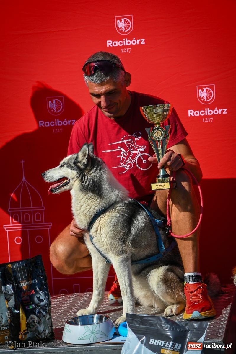 Zdjęcie w galerii na portalu naszraciborz.pl: ZOO-MAR Dogtrekking Racibórz 2026. Sportowa rywalizacja i pomoc dla bezdomnych zwierząt wiadomości z regionu