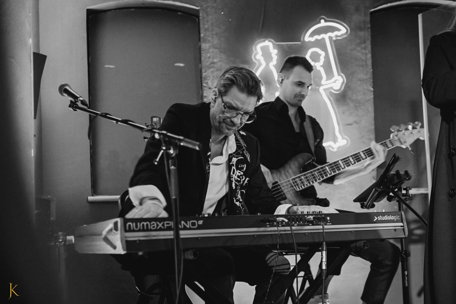 Zdjęcie w galerii na portalu naszraciborz.pl: Kowalewska & Kuder zaprezentowali debiutancki album na Końcu Świata w Raciborzu!  wiadomości z regionu