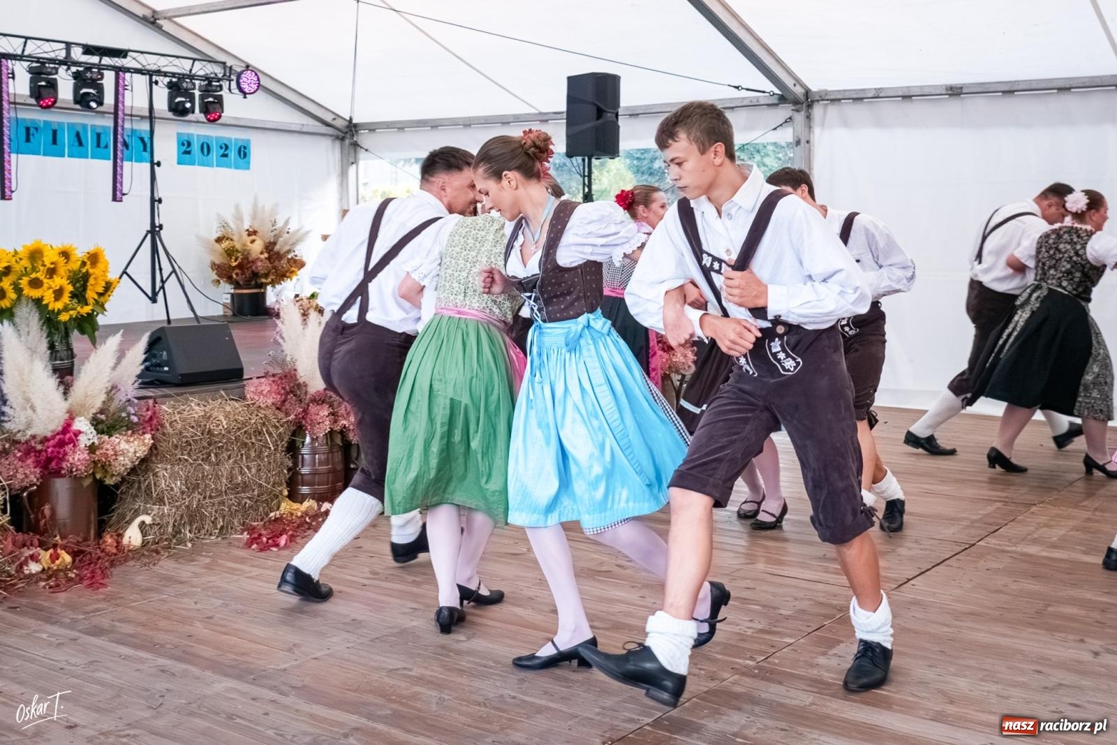 Zdjęcie w galerii na portalu naszraciborz.pl: Parafialny festyn w Nędzy. Występy, konkursy, nie zabrakło też tańca [FOTO] wiadomości z regionu