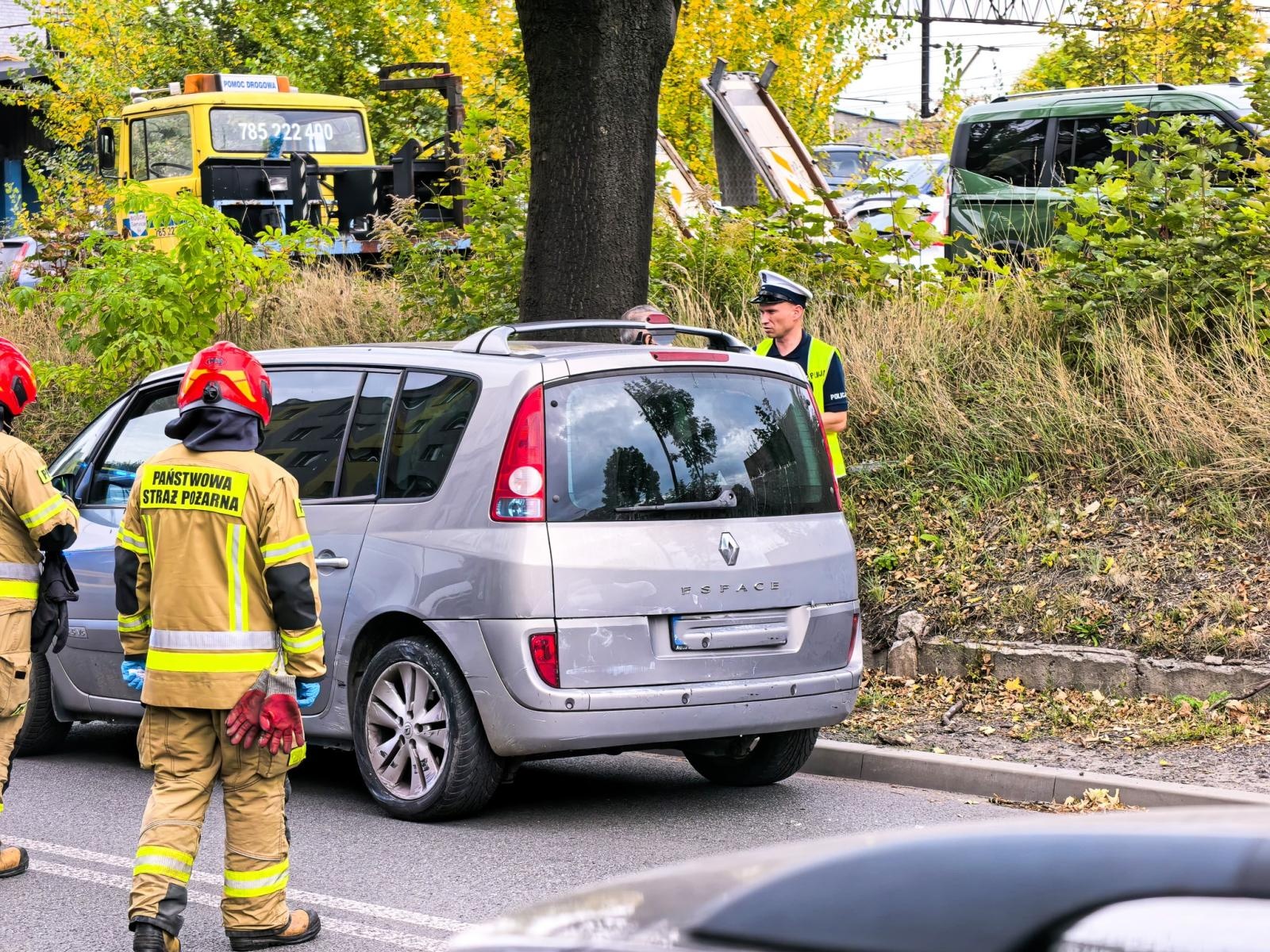 Zdjęcie w galerii na portalu naszraciborz.pl: Nie ustąpił pierwszeństwa, drugi nie zachował odstępu. Dwa zdarzenia w Raciborzu wiadomości z regionu