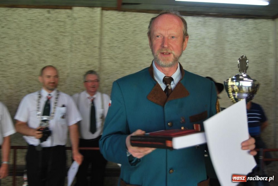 Zdjęcie w galerii na portalu naszraciborz.pl: Cieśliński strzelał same dychy wiadomości z regionu