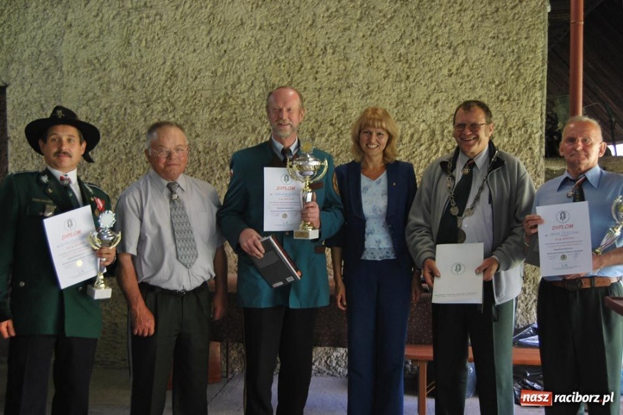 Zdjęcie w galerii na portalu naszraciborz.pl: Cieśliński strzelał same dychy wiadomości z regionu