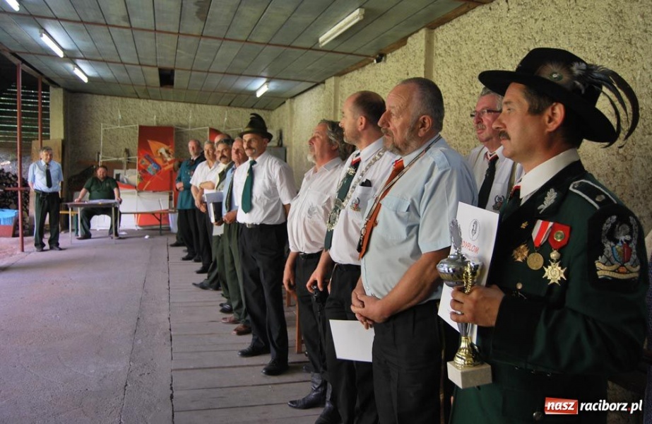 Zdjęcie w galerii na portalu naszraciborz.pl: Cieśliński strzelał same dychy wiadomości z regionu