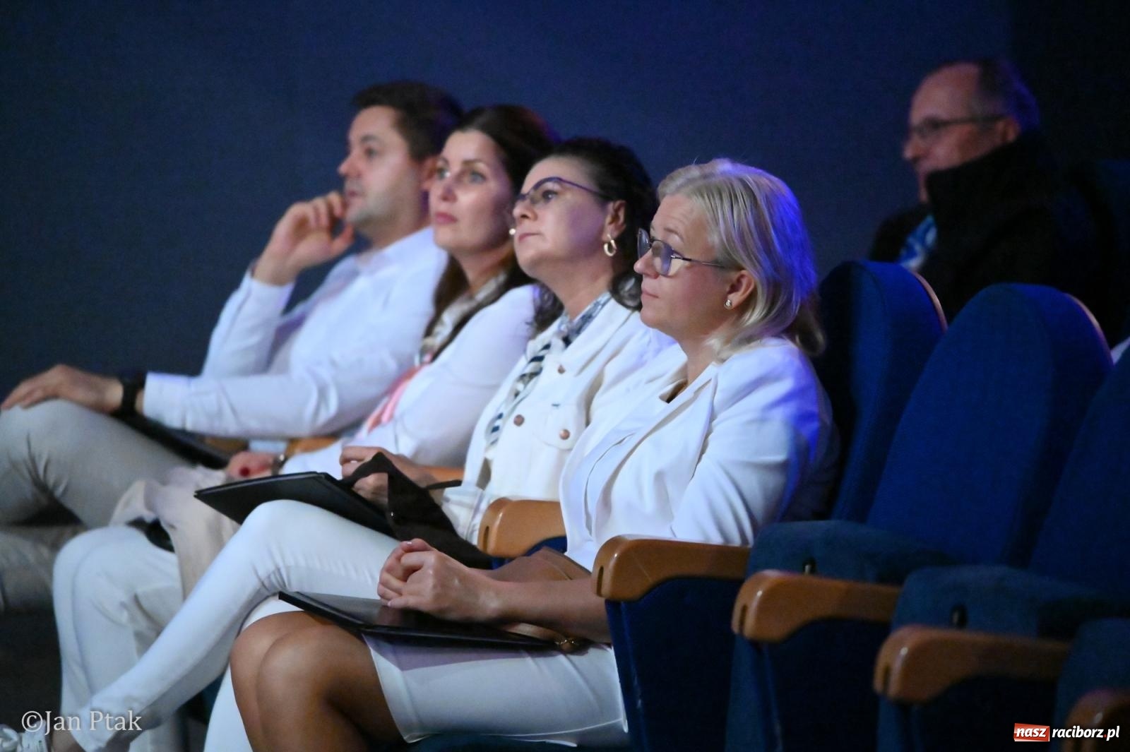 Zdjęcie w galerii na portalu naszraciborz.pl: Siedem chórów wystąpiło na koncercie Co nam w duszy gra w Raciborzu wiadomości z regionu