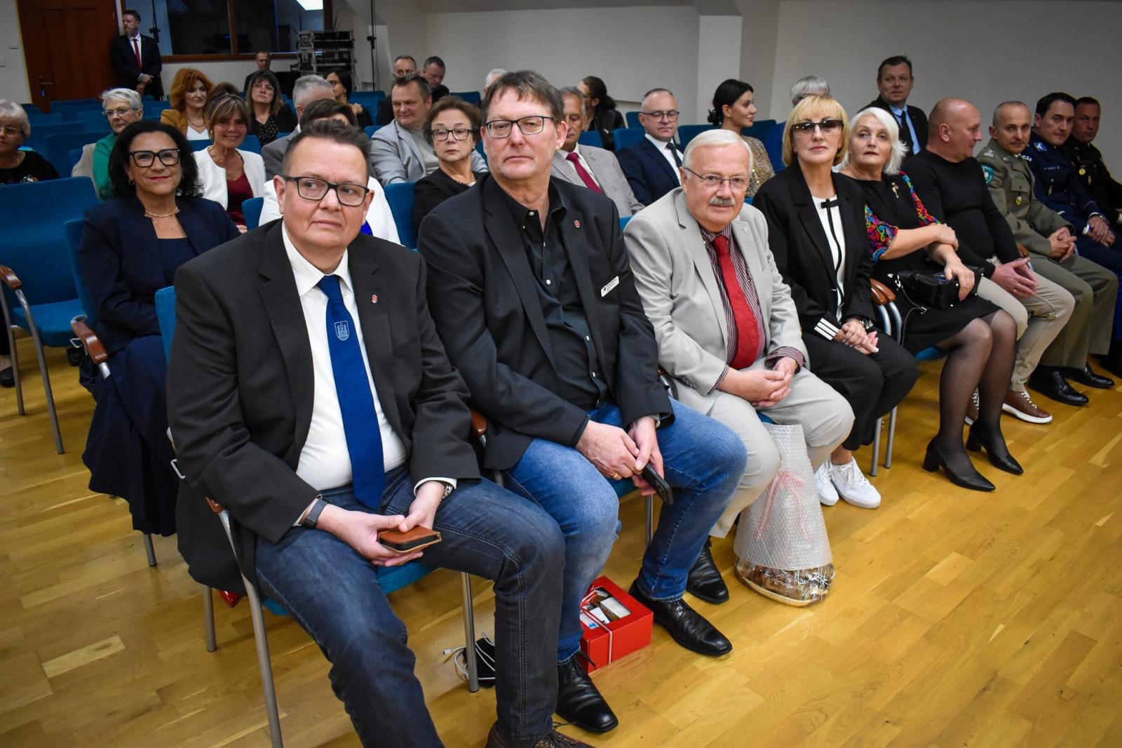Zdjęcie w galerii na portalu naszraciborz.pl: 25 lat partnerstwa powiatów. Uroczystość na Zamku Piastowskim wiadomości z regionu