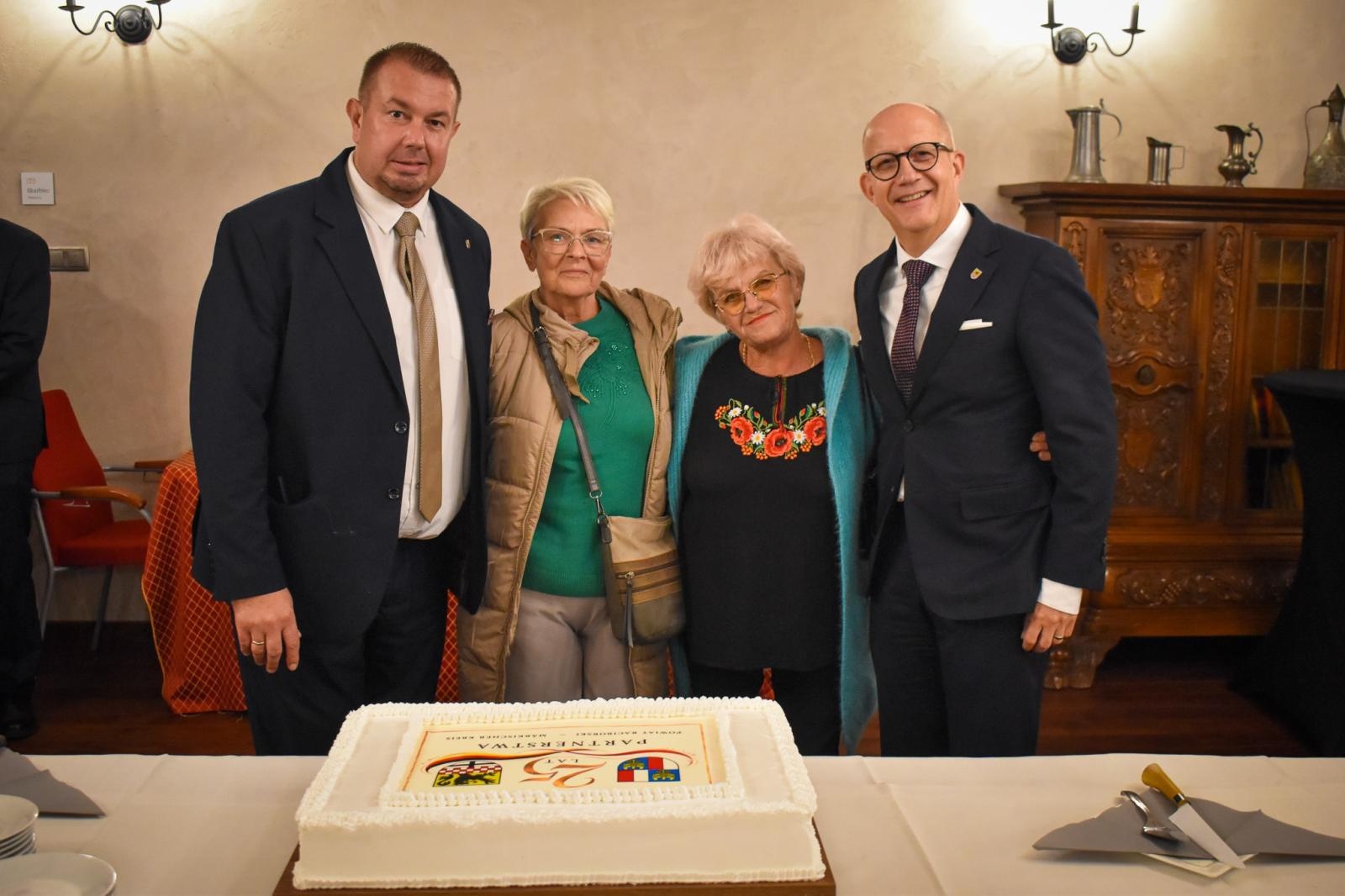 Zdjęcie w galerii na portalu naszraciborz.pl: 25 lat partnerstwa powiatów. Uroczystość na Zamku Piastowskim wiadomości z regionu
