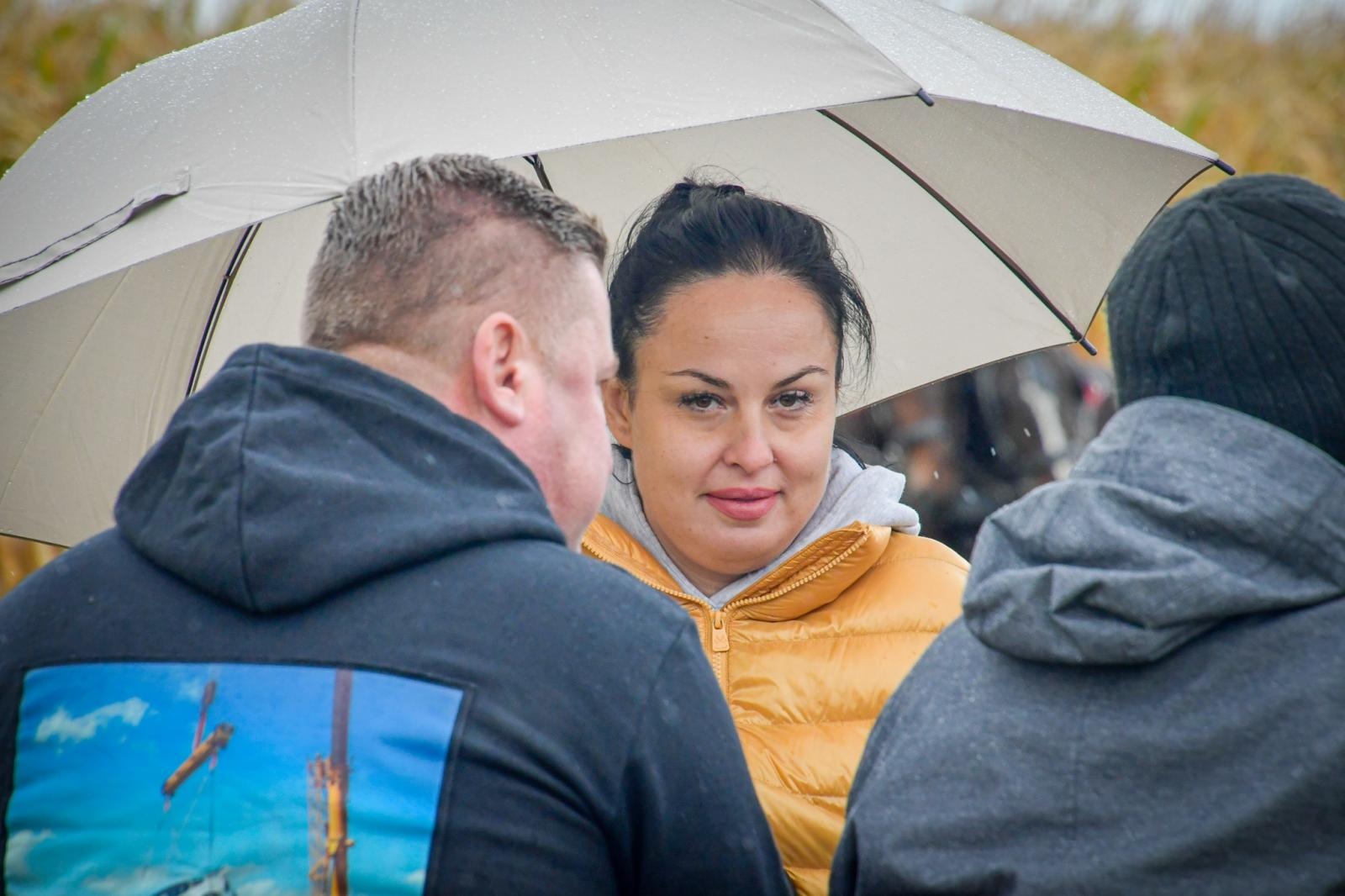 Zdjęcie w galerii na portalu naszraciborz.pl: Natalia Rzerzacz zwyciężczynią pogoni za lisem podczas hubertusa w Żerdzinach [FOTO i WIDEO] wiadomości z regionu