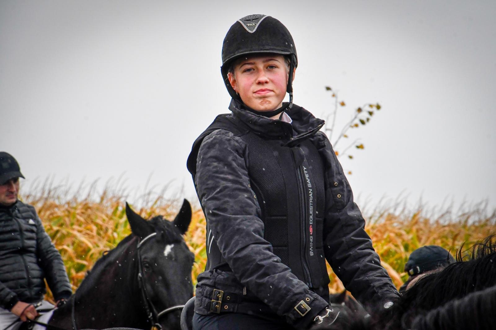 Zdjęcie w galerii na portalu naszraciborz.pl: Natalia Rzerzacz zwyciężczynią pogoni za lisem podczas hubertusa w Żerdzinach [FOTO i WIDEO] wiadomości z regionu