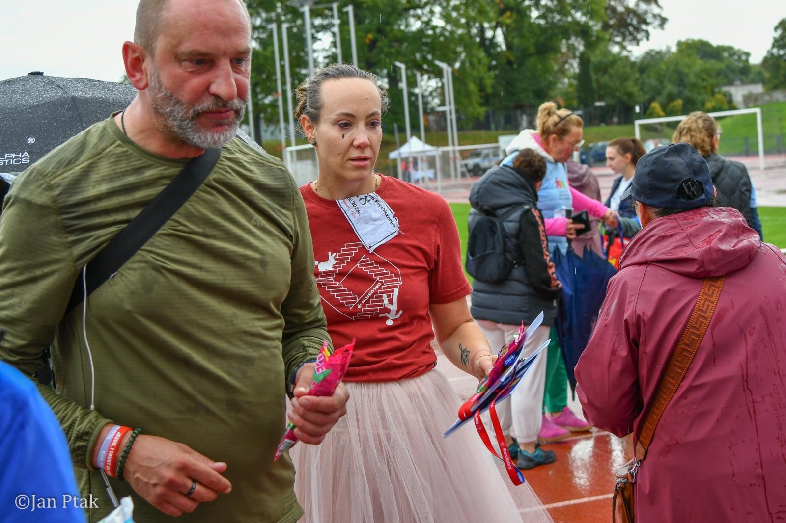 Zdjęcie w galerii na portalu naszraciborz.pl: Deszcz nie zatrzymał uczestników I Biegu dla Zdrowia Psychicznego w Raciborzu wiadomości z regionu