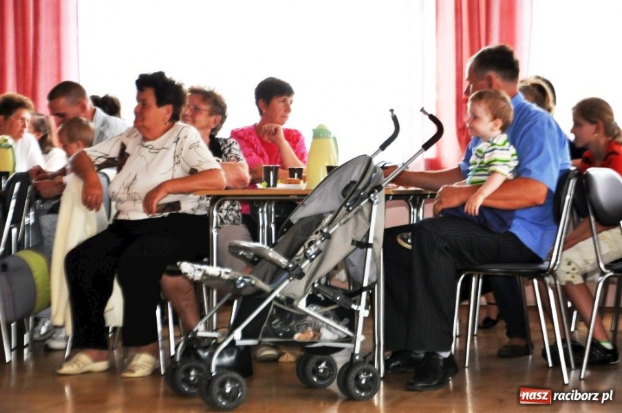 Zdjęcie w galerii na portalu naszraciborz.pl: Festyn rodzinny w Bojanowie wiadomości z regionu