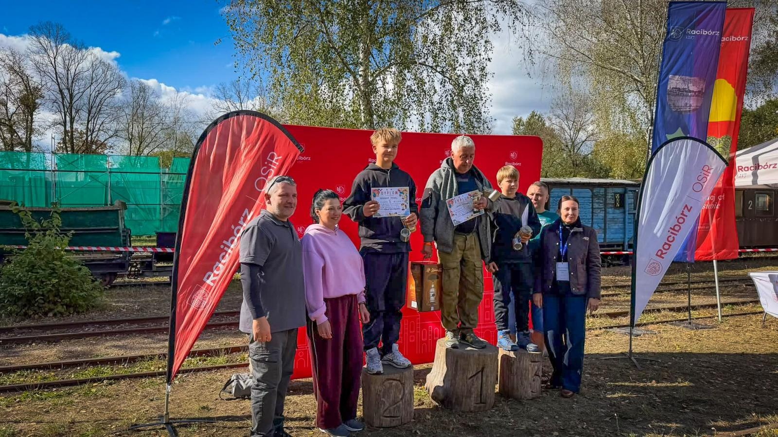 Zdjęcie w galerii na portalu naszraciborz.pl: Wyłoniono najlepszego grzybiarza Ziemi Raciborskiej 2026. Zawodnicy ruszyli do lasu wąskotorówką wiadomości z regionu