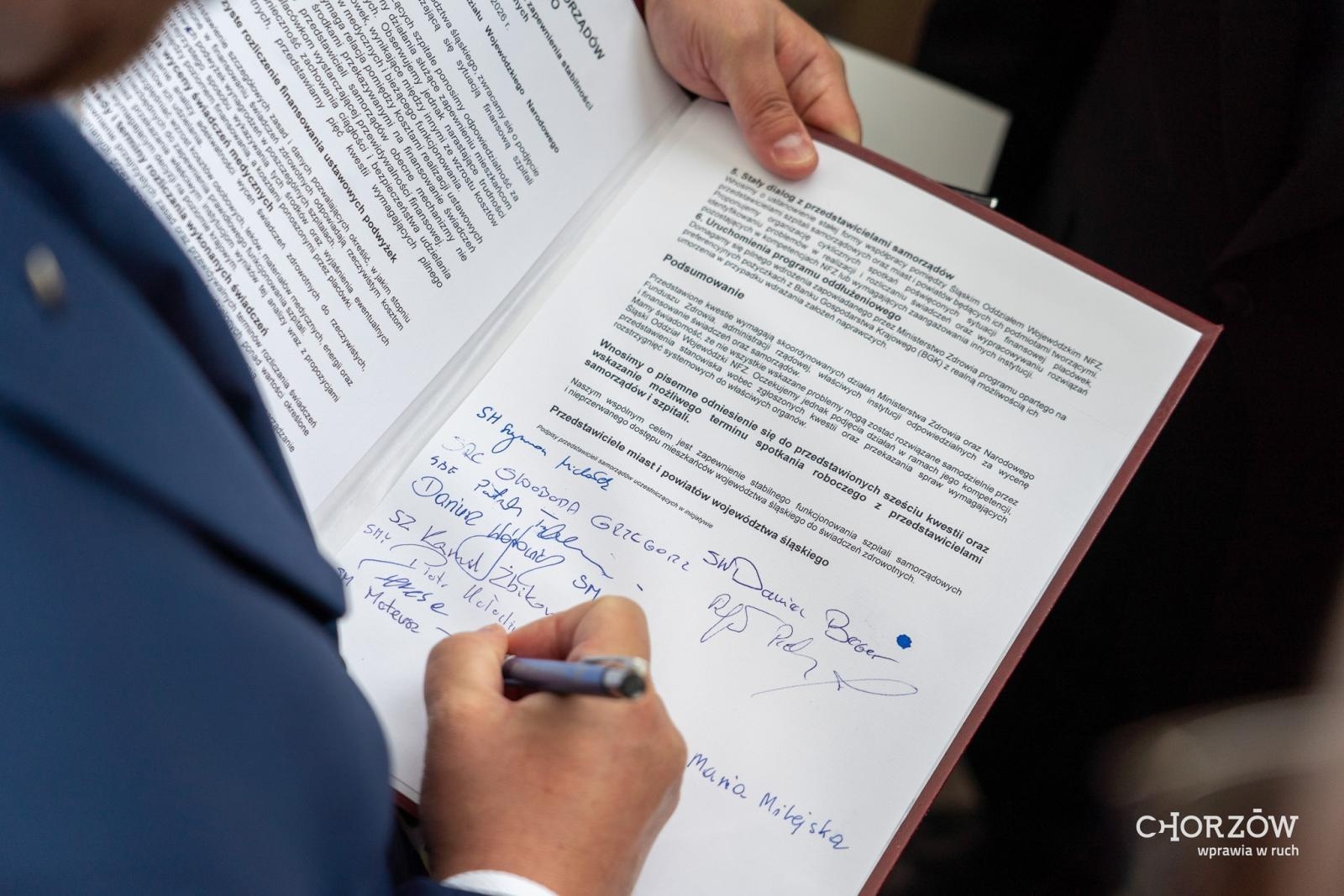 Zdjęcie w galerii na portalu naszraciborz.pl: Protest śląskich samorządowców. W tle pogarszająca się kondycja szpitali wiadomości z regionu