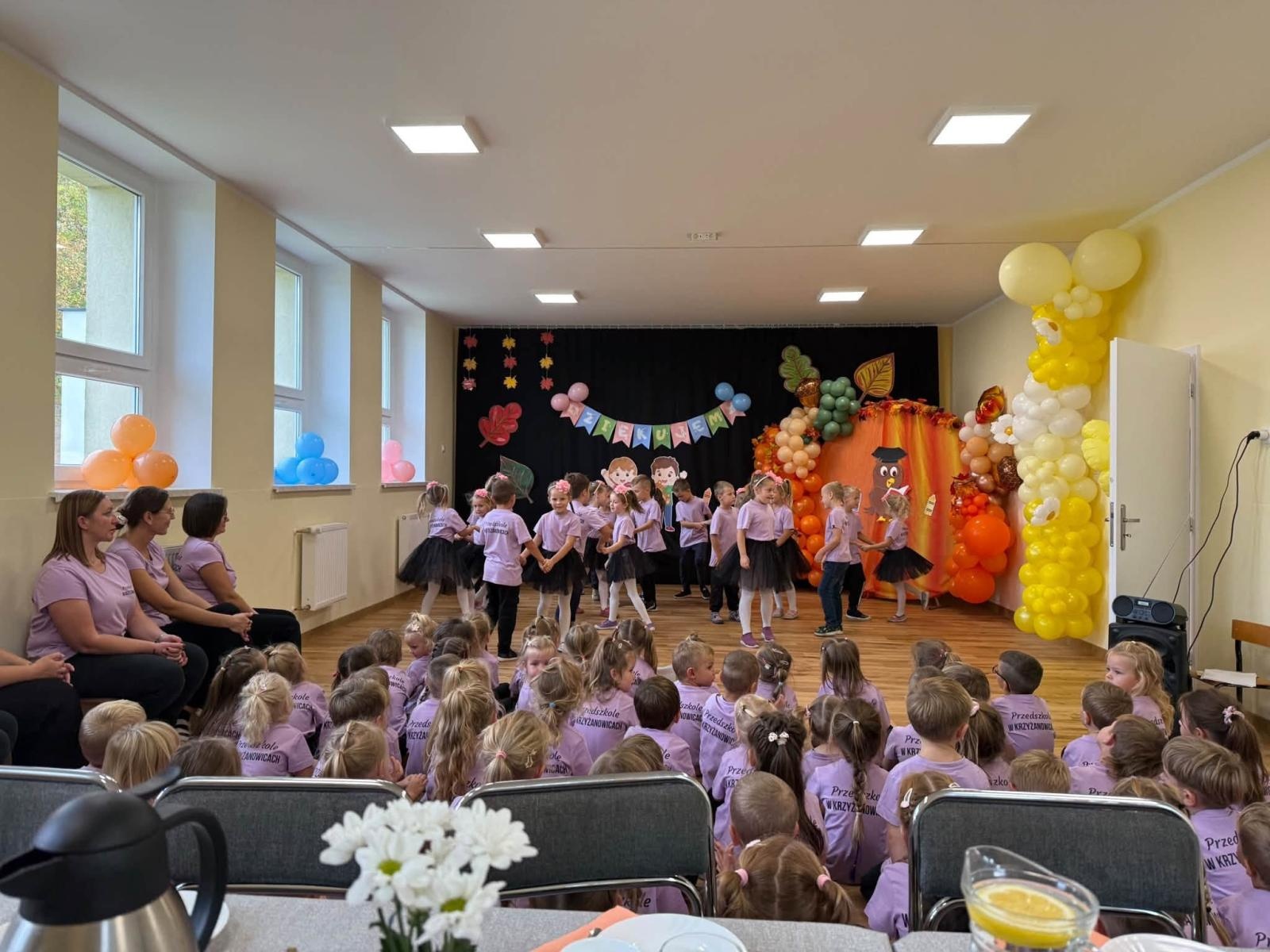 Zdjęcie w galerii na portalu naszraciborz.pl: Nowy plac zabaw przy żłobku i zmodernizowana sala gimnastyczna w Krzyżanowicach wiadomości z regionu