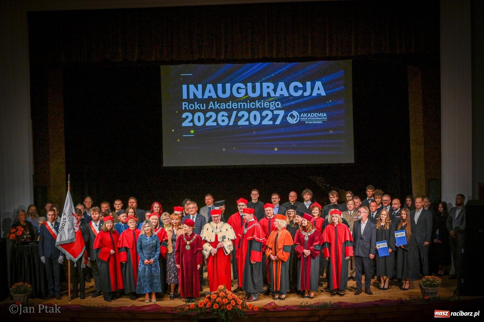 Zdjęcie w galerii na portalu naszraciborz.pl: Musi być inaczej, jeśli ma być lepiej. Raciborska uczelnia wkroczyła w nowy rok akademicki wiadomości z regionu