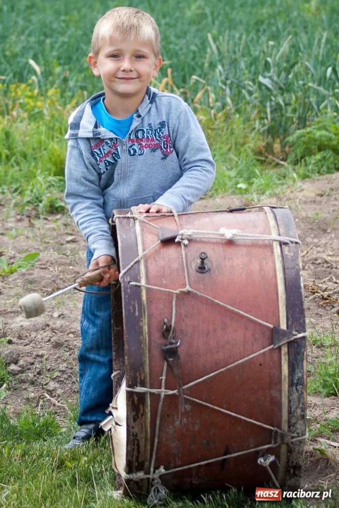 Zdjęcie w galerii na portalu naszraciborz.pl: Naprz&oacute;d Borucin na dziesiątkę wiadomości z regionu