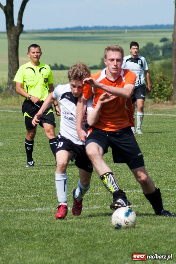 Zdjęcie w galerii na portalu naszraciborz.pl: Naprz&oacute;d Borucin na dziesiątkę wiadomości z regionu