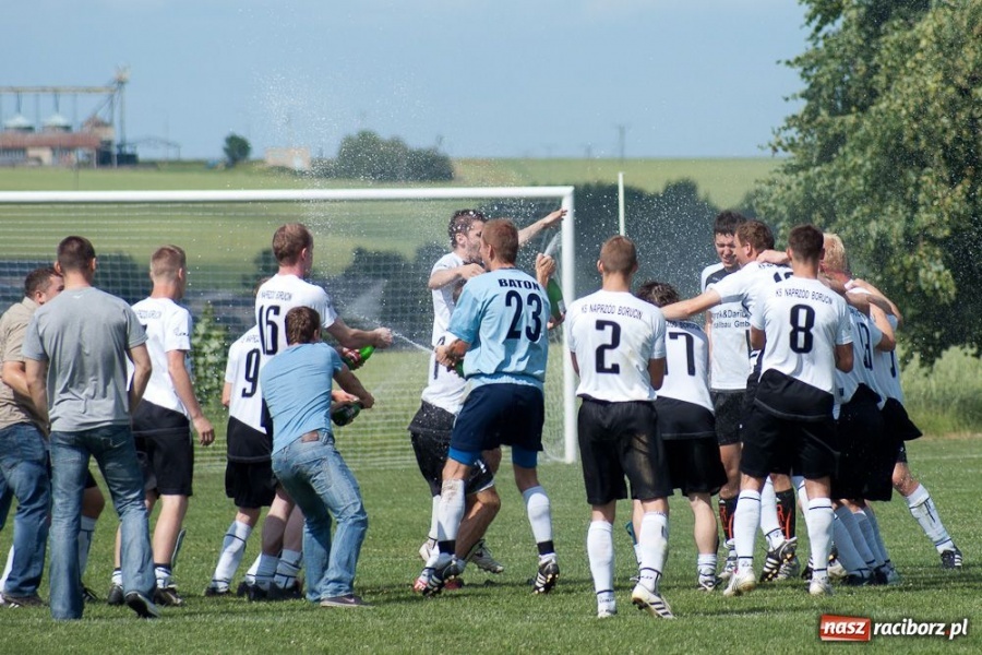 Zdjęcie w galerii na portalu naszraciborz.pl: Naprz&oacute;d Borucin na dziesiątkę wiadomości z regionu