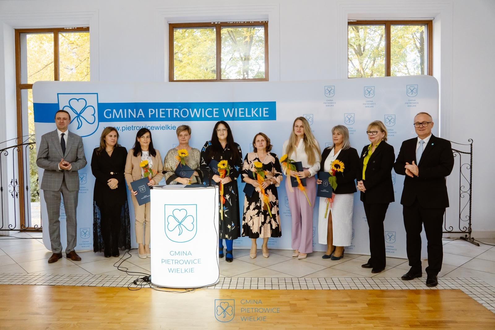 Zdjęcie w galerii na portalu naszraciborz.pl: Nagrody Wójta Gminy Pietrowice Wielkie dla nauczycieli i dyrektorów. Kto został wyróżniony? wiadomości z regionu