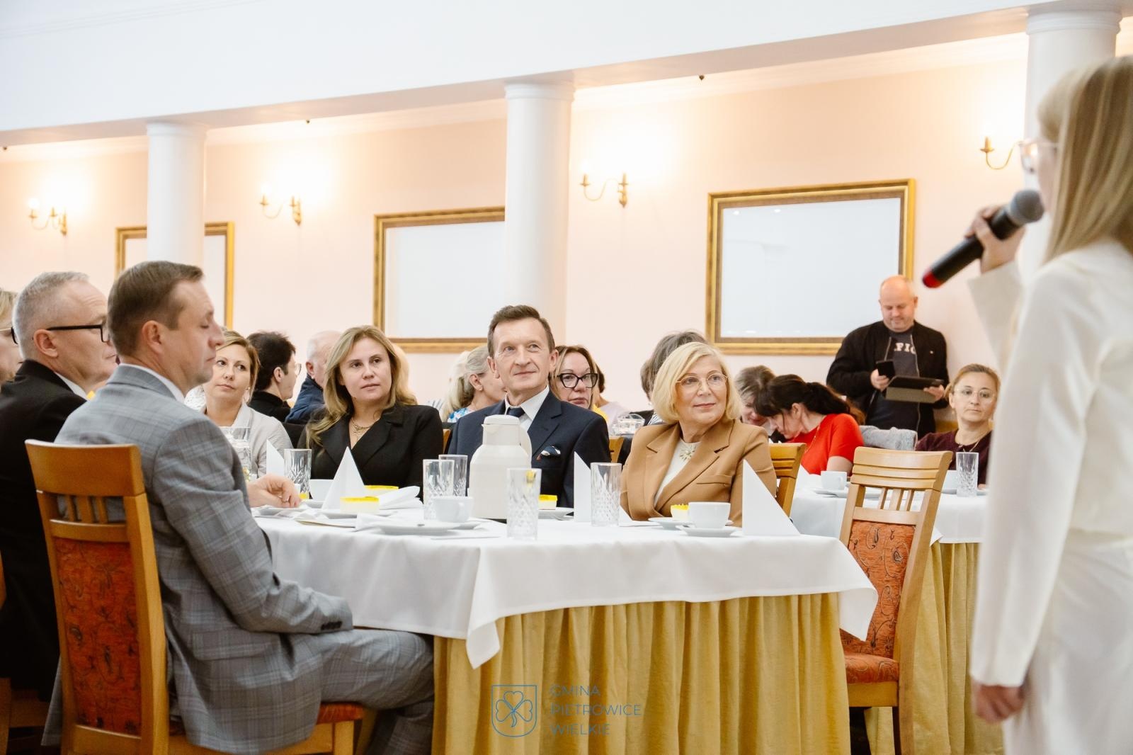 Zdjęcie w galerii na portalu naszraciborz.pl: Nagrody Wójta Gminy Pietrowice Wielkie dla nauczycieli i dyrektorów. Kto został wyróżniony? wiadomości z regionu