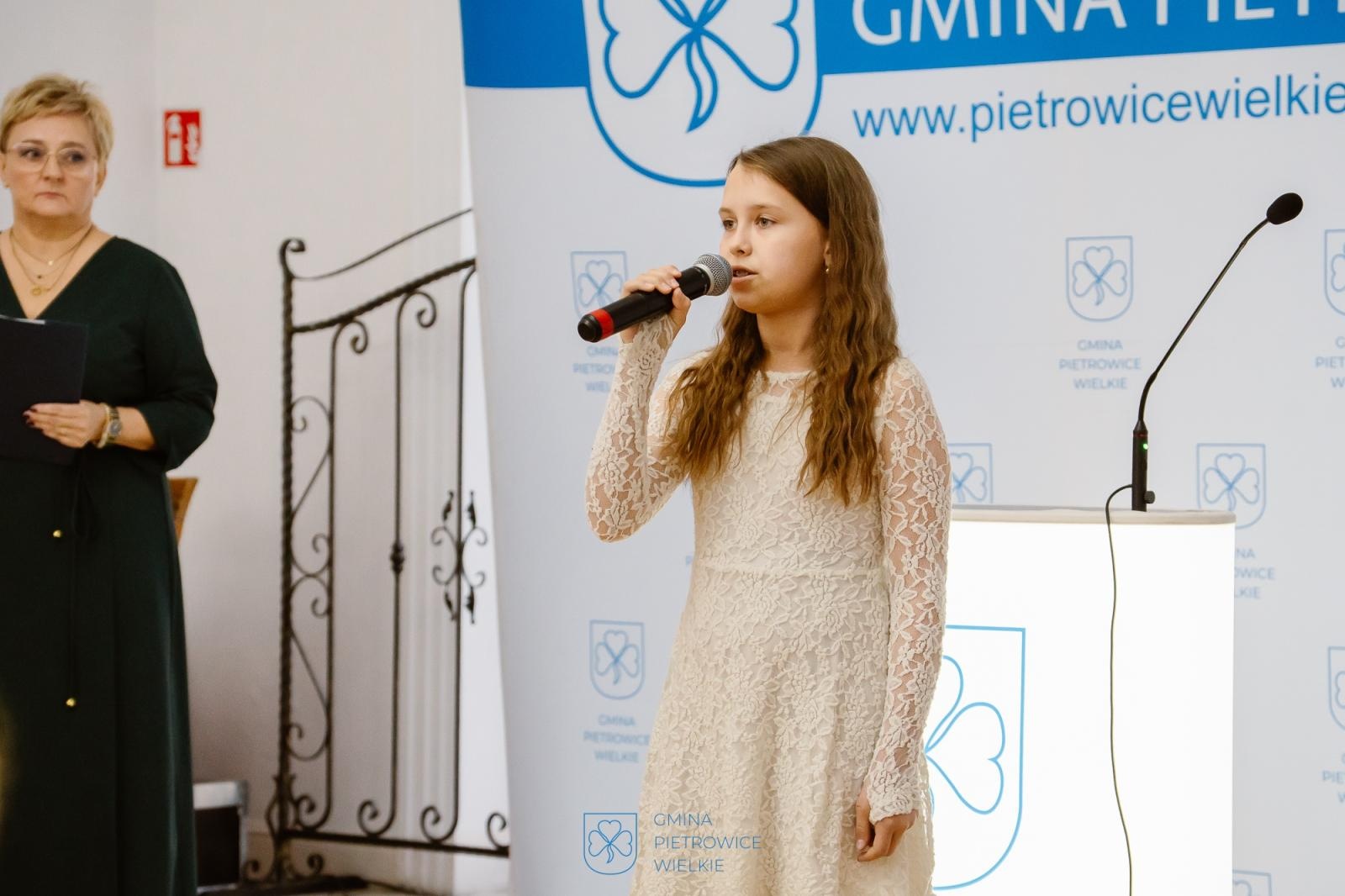 Zdjęcie w galerii na portalu naszraciborz.pl: Nagrody Wójta Gminy Pietrowice Wielkie dla nauczycieli i dyrektorów. Kto został wyróżniony? wiadomości z regionu
