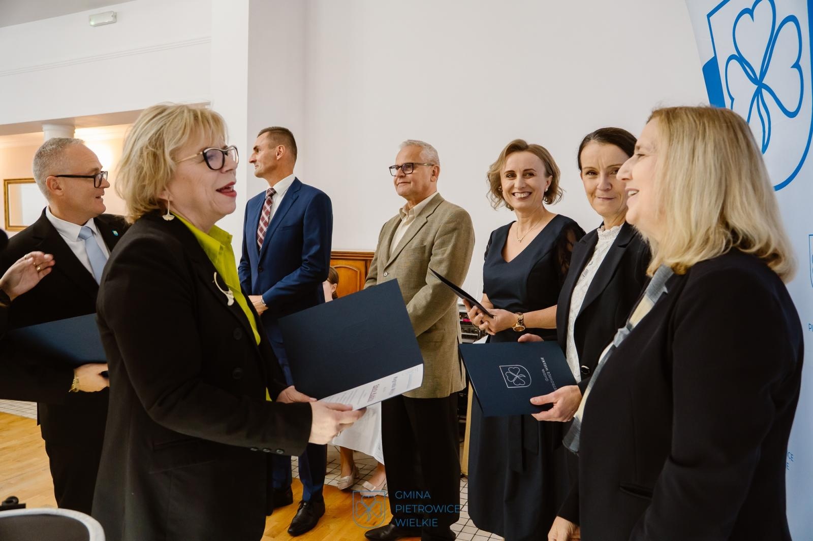 Zdjęcie w galerii na portalu naszraciborz.pl: Nagrody Wójta Gminy Pietrowice Wielkie dla nauczycieli i dyrektorów. Kto został wyróżniony? wiadomości z regionu