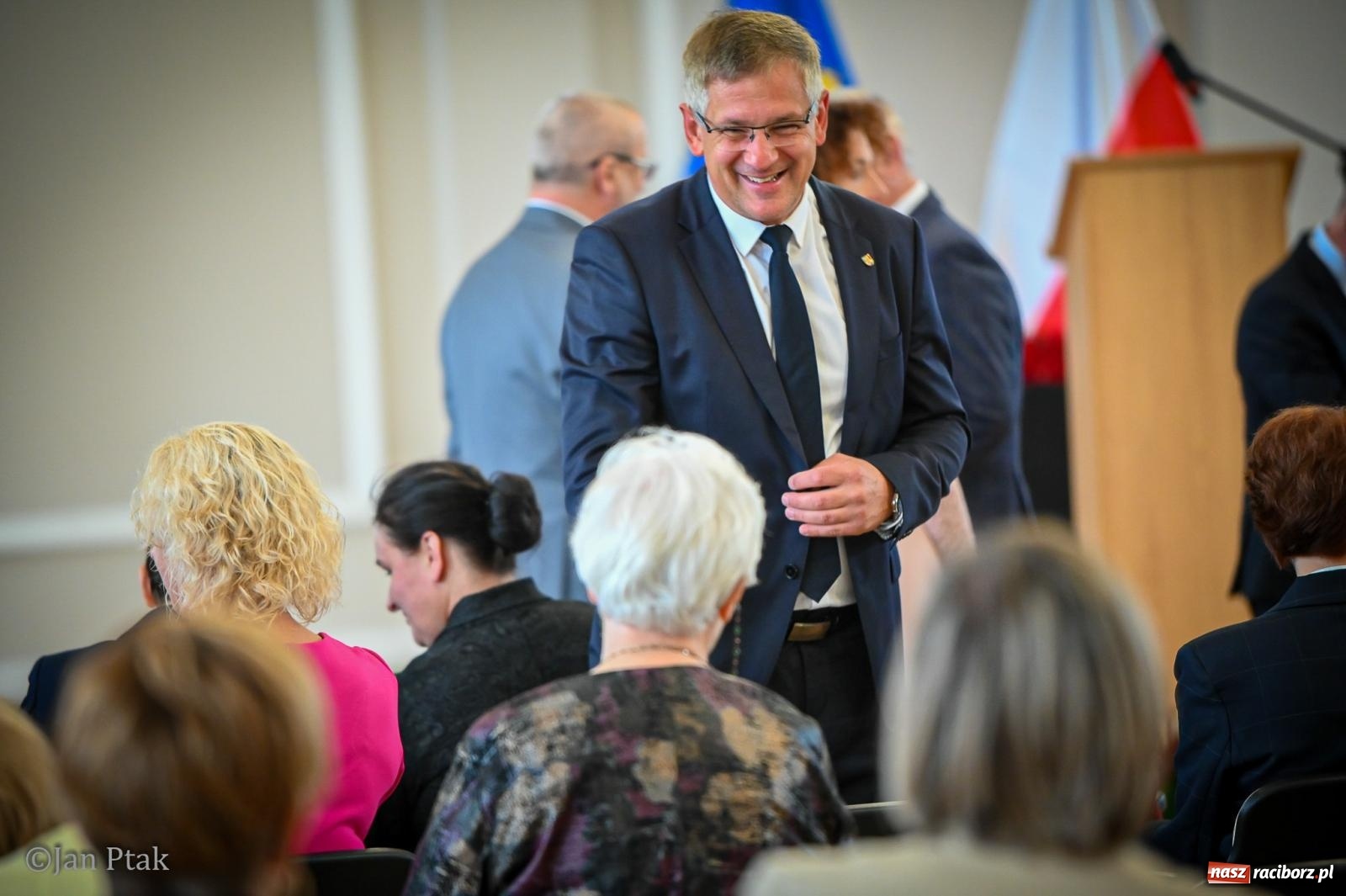 Zdjęcie w galerii na portalu naszraciborz.pl: Powiatowy Dzień Edukacji Narodowej w Raciborzu. Dwudziestu wyróżnionych pedagogów wiadomości z regionu
