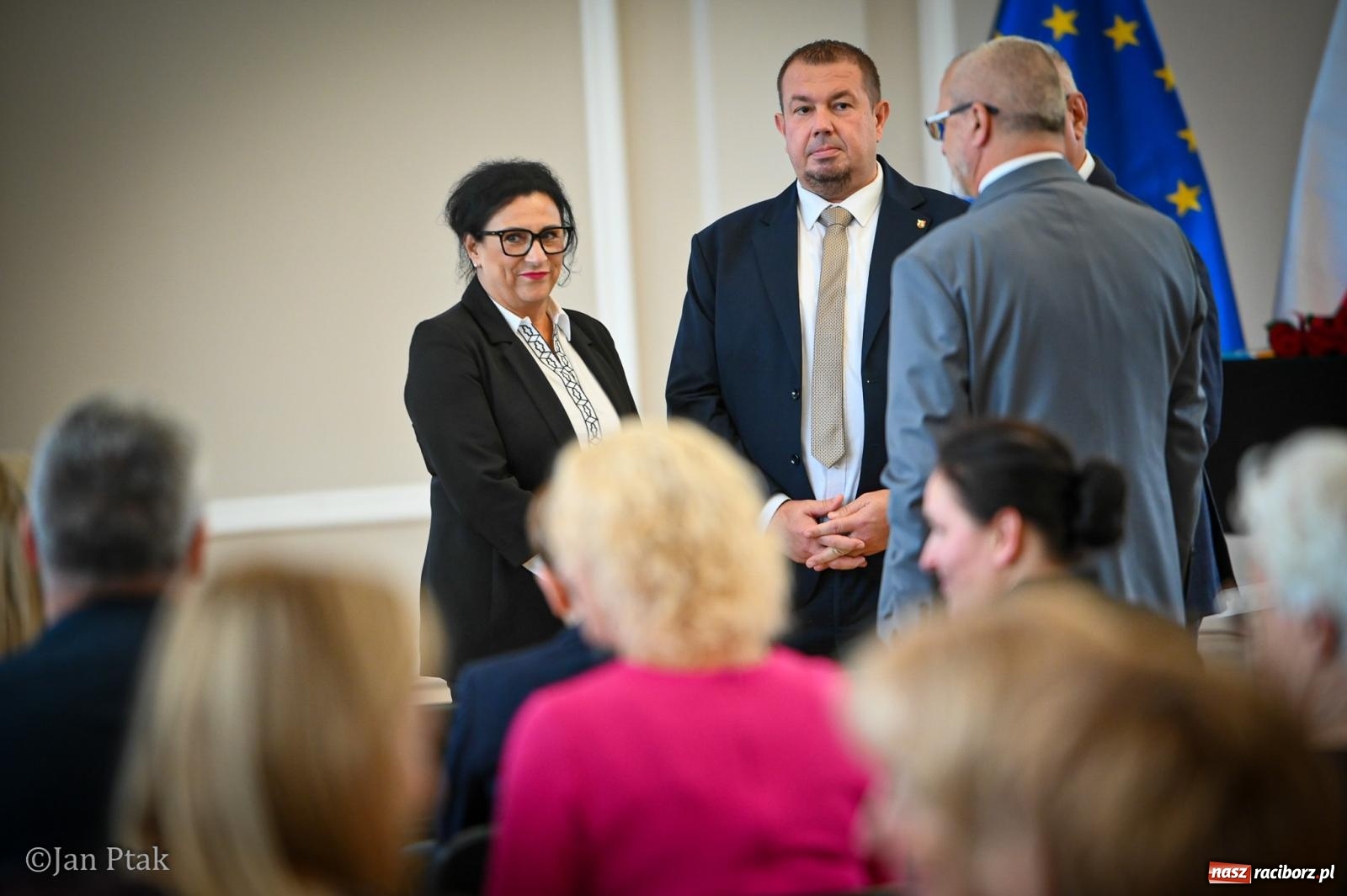 Zdjęcie w galerii na portalu naszraciborz.pl: Powiatowy Dzień Edukacji Narodowej w Raciborzu. Dwudziestu wyróżnionych pedagogów wiadomości z regionu