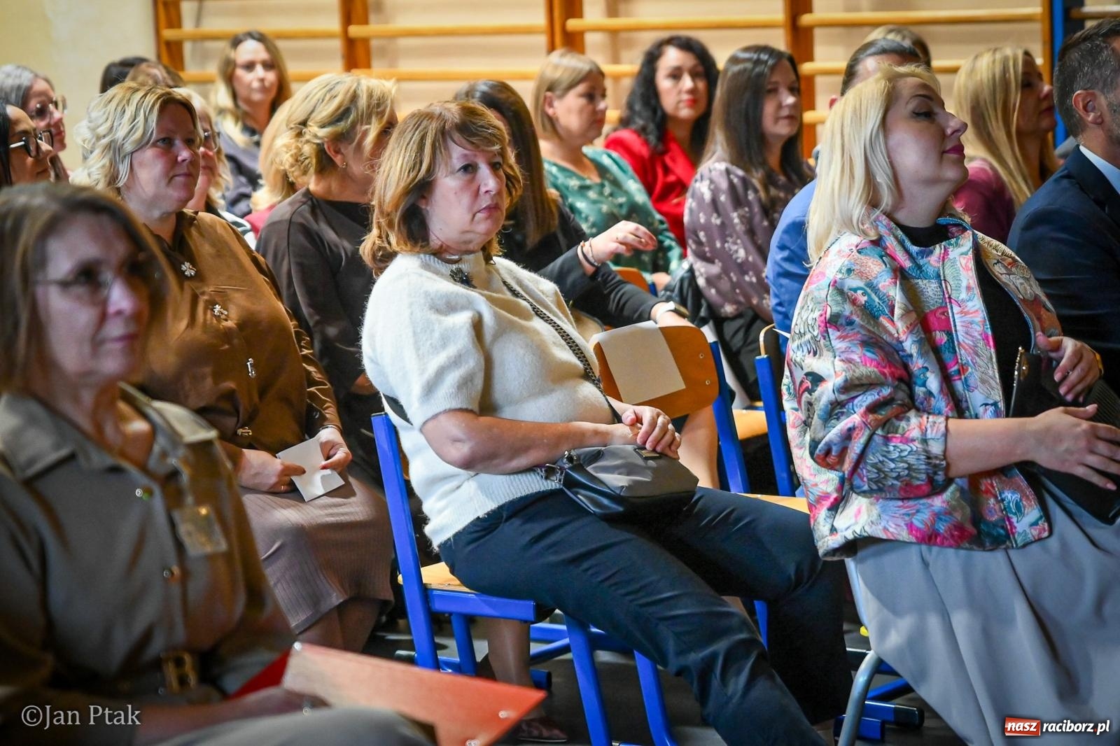 Zdjęcie w galerii na portalu naszraciborz.pl: Miejskie obchody Dnia Edukacji Narodowej. Świętowano w SP 4 [FOTO] wiadomości z regionu