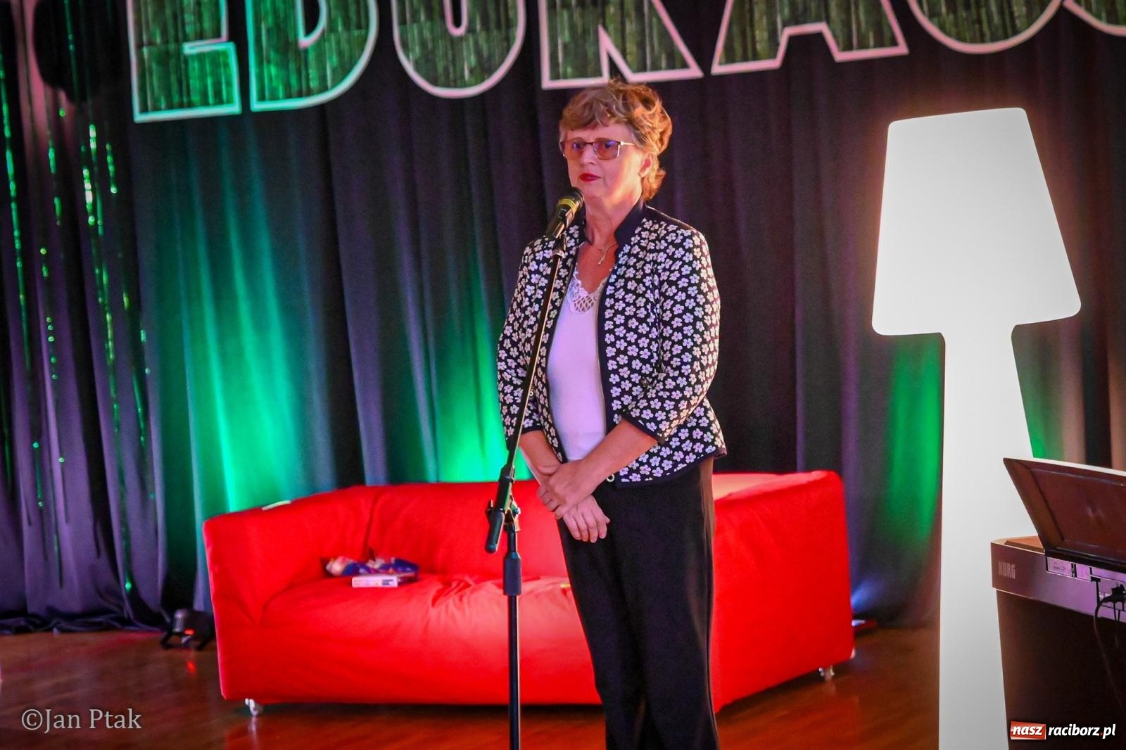 Zdjęcie w galerii na portalu naszraciborz.pl: Miejskie obchody Dnia Edukacji Narodowej. Świętowano w SP 4 [FOTO] wiadomości z regionu